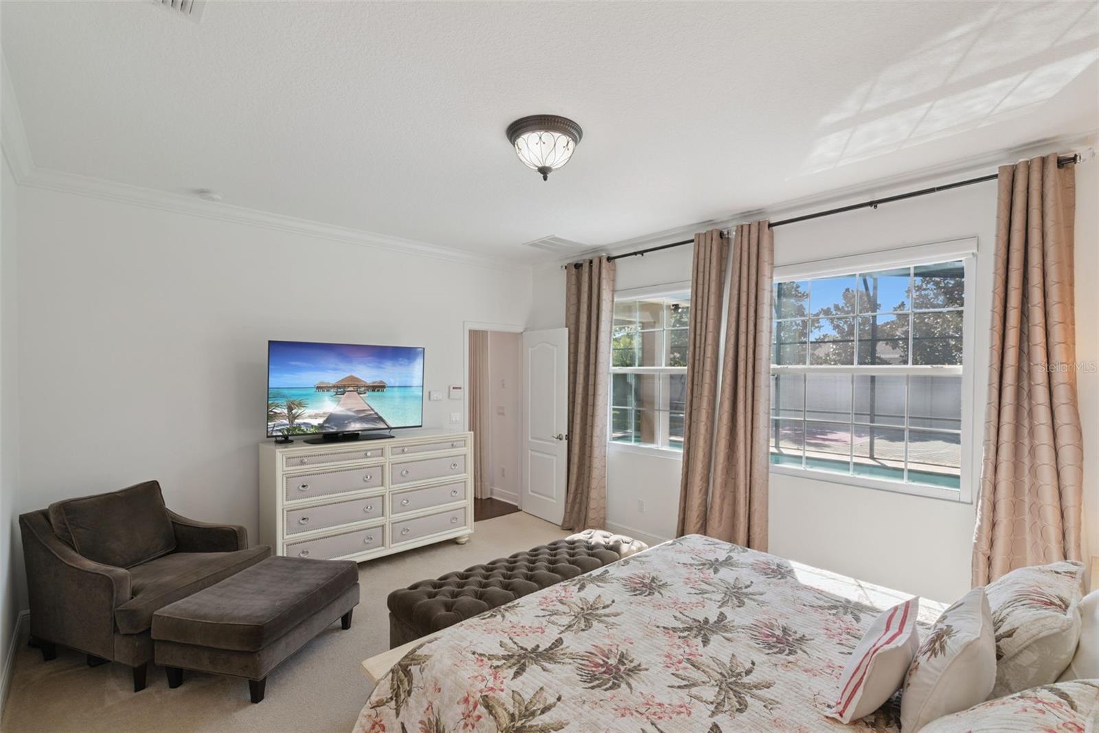 Listing photo id 30 for 15976 Citrus Knoll Drive