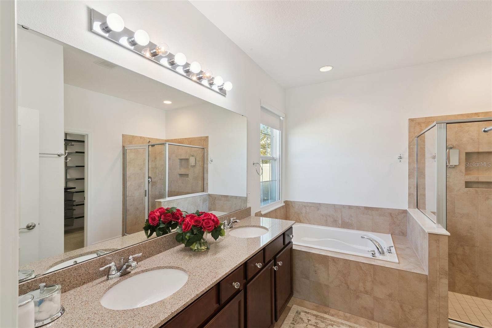 Listing photo id 31 for 15976 Citrus Knoll Drive