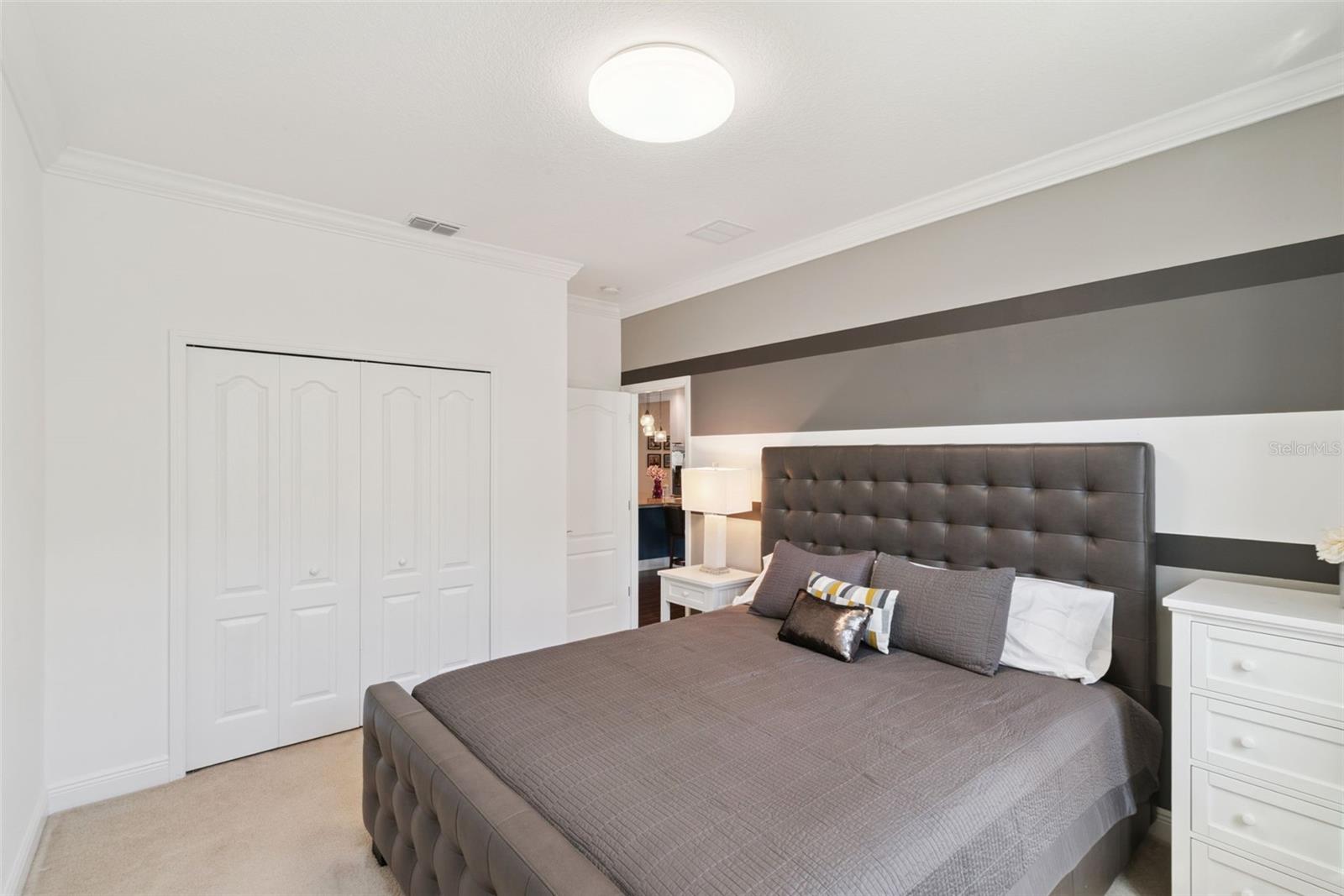 Listing photo id 37 for 15976 Citrus Knoll Drive