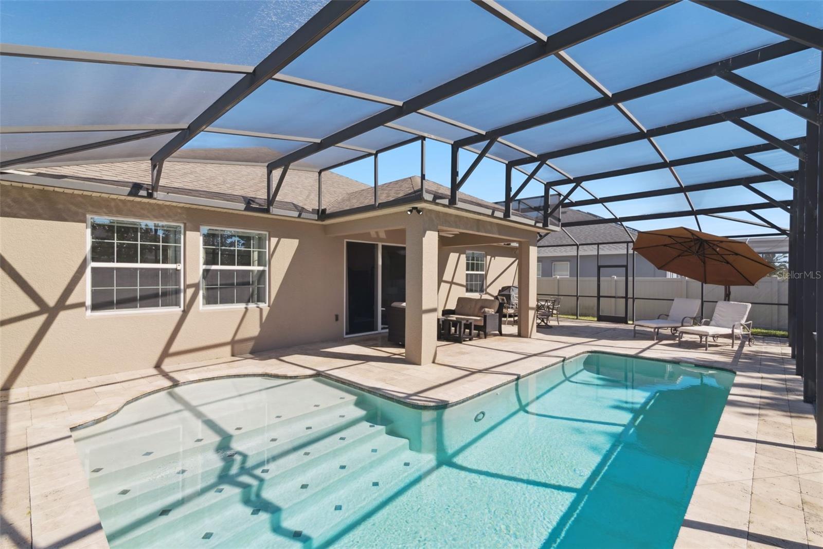 Listing photo id 47 for 15976 Citrus Knoll Drive