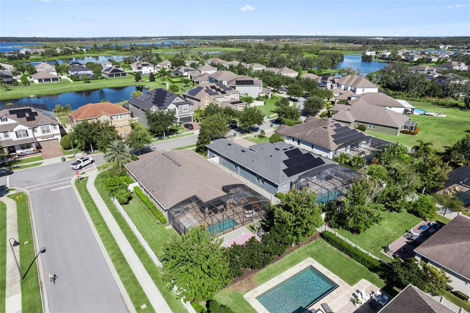 Listing photo id 52 for 15976 Citrus Knoll Drive