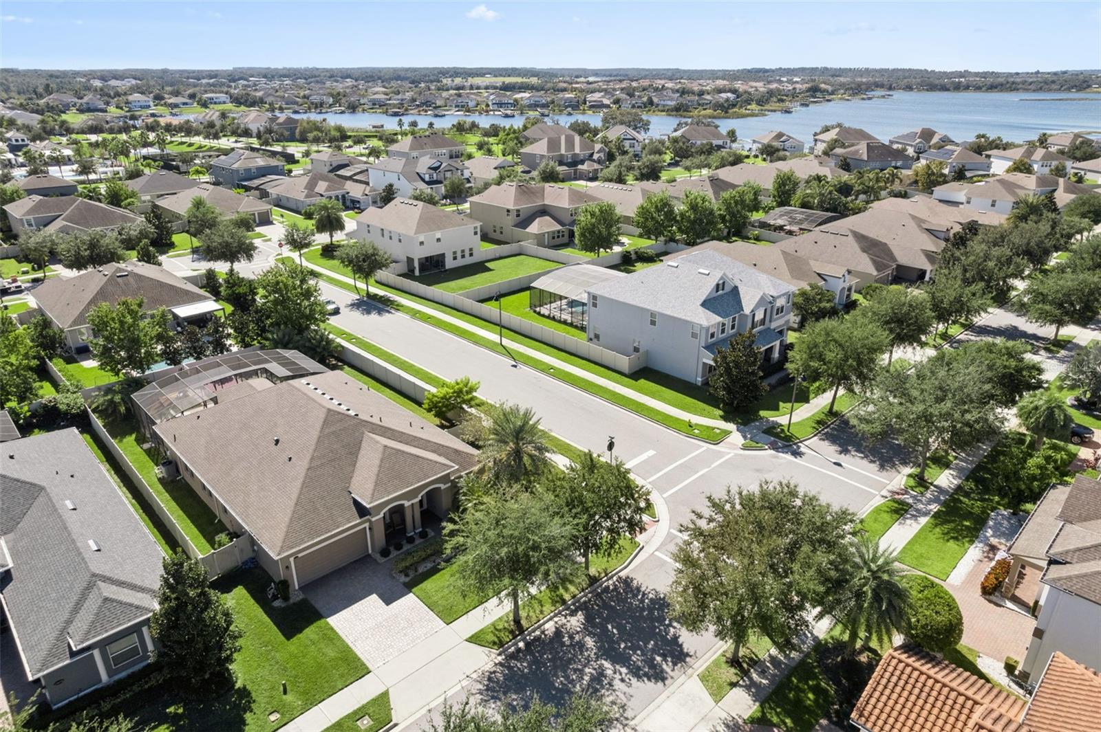 Listing photo id 57 for 15976 Citrus Knoll Drive