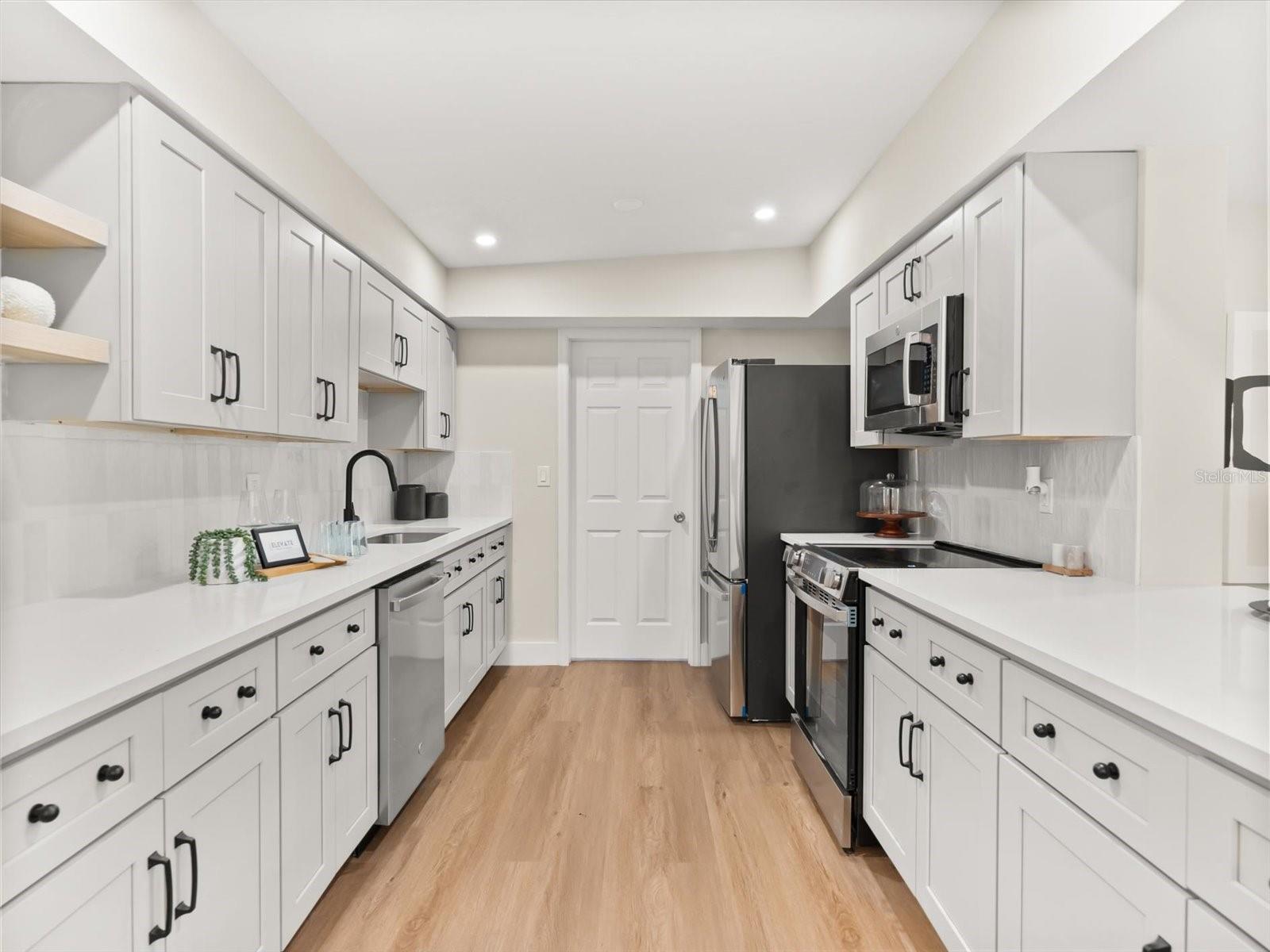 Image 10 of 31 For 757 Longdale Avenue