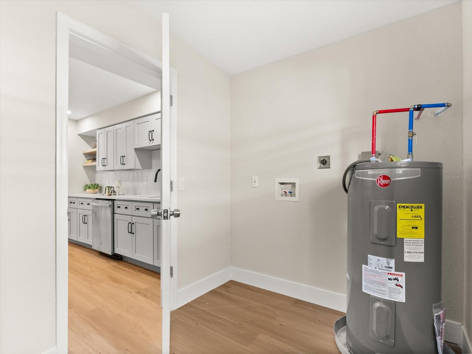 Image 12 of 31 For 757 Longdale Avenue