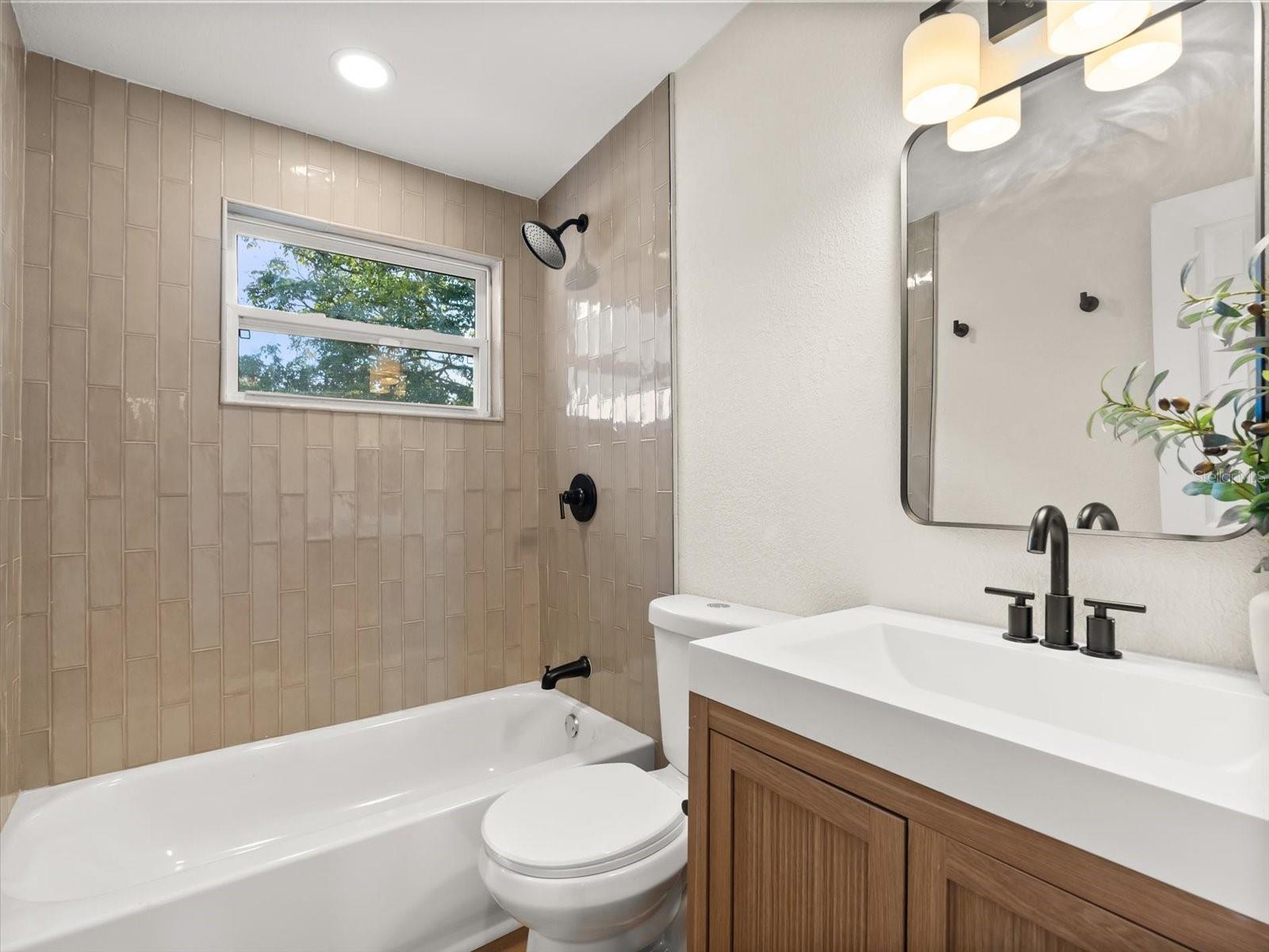 Image 18 of 31 For 757 Longdale Avenue