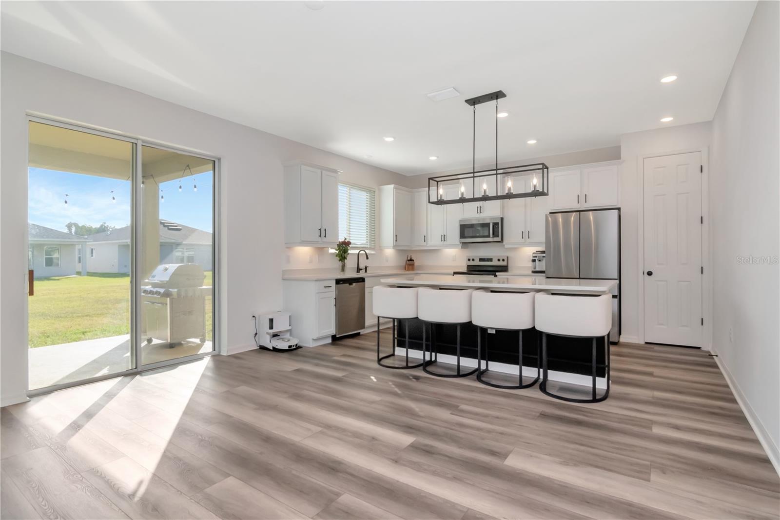 Image 16 of 29 For 6384 Burning Opal Bend