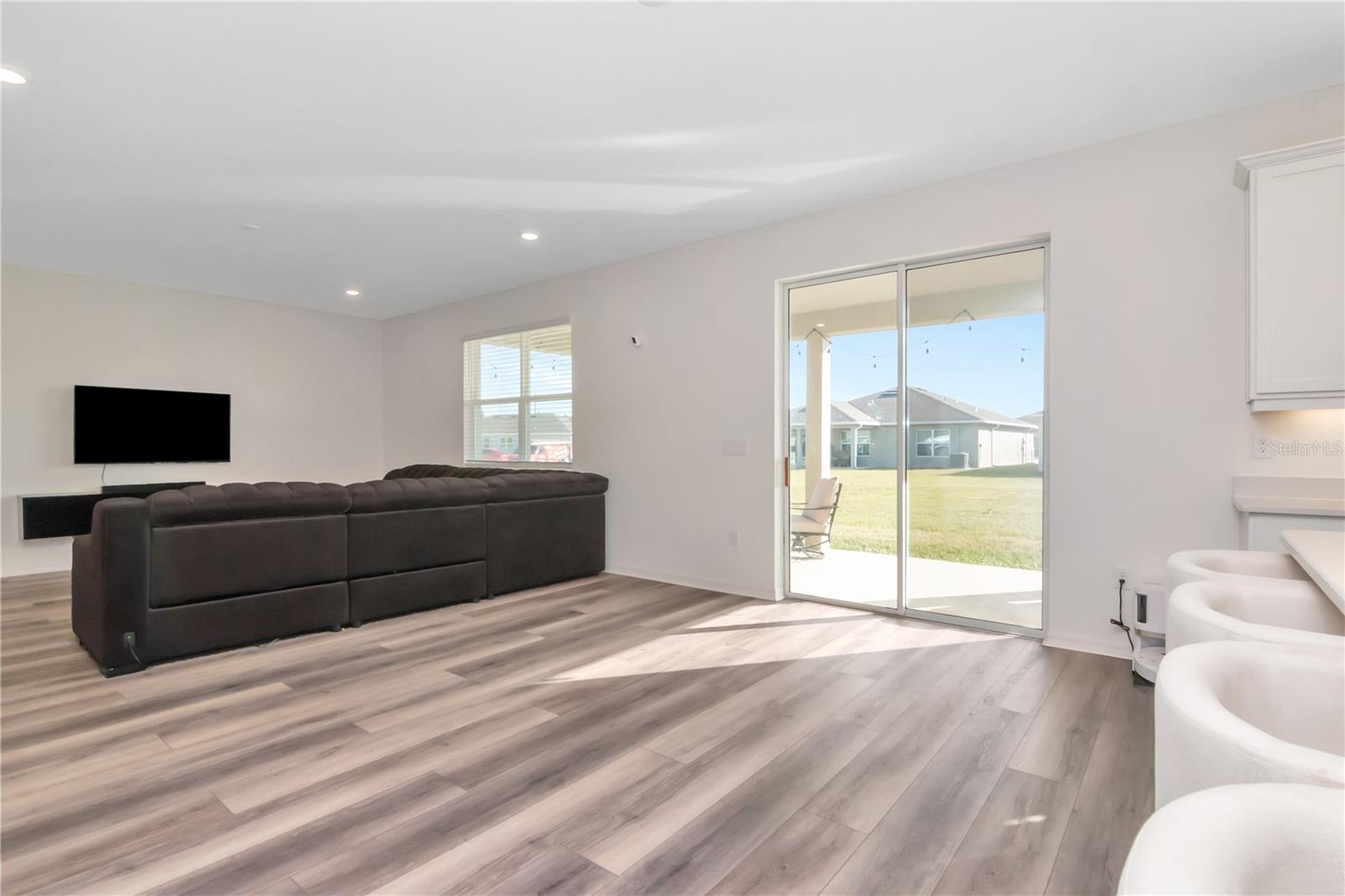 Image 6 of 29 For 6384 Burning Opal Bend