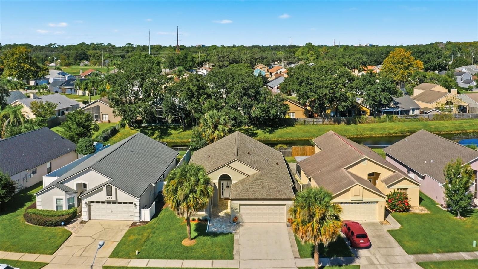 Image 10 of 47 For 245 Lakebreeze Circle