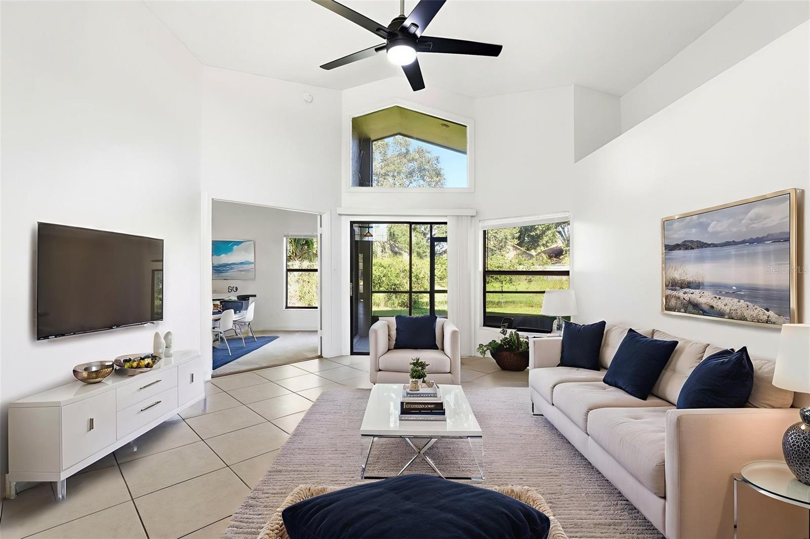 Image 20 of 47 For 245 Lakebreeze Circle