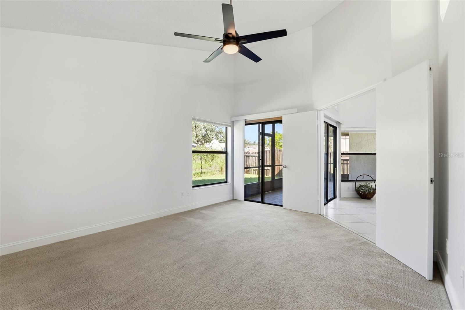 Image 33 of 47 For 245 Lakebreeze Circle