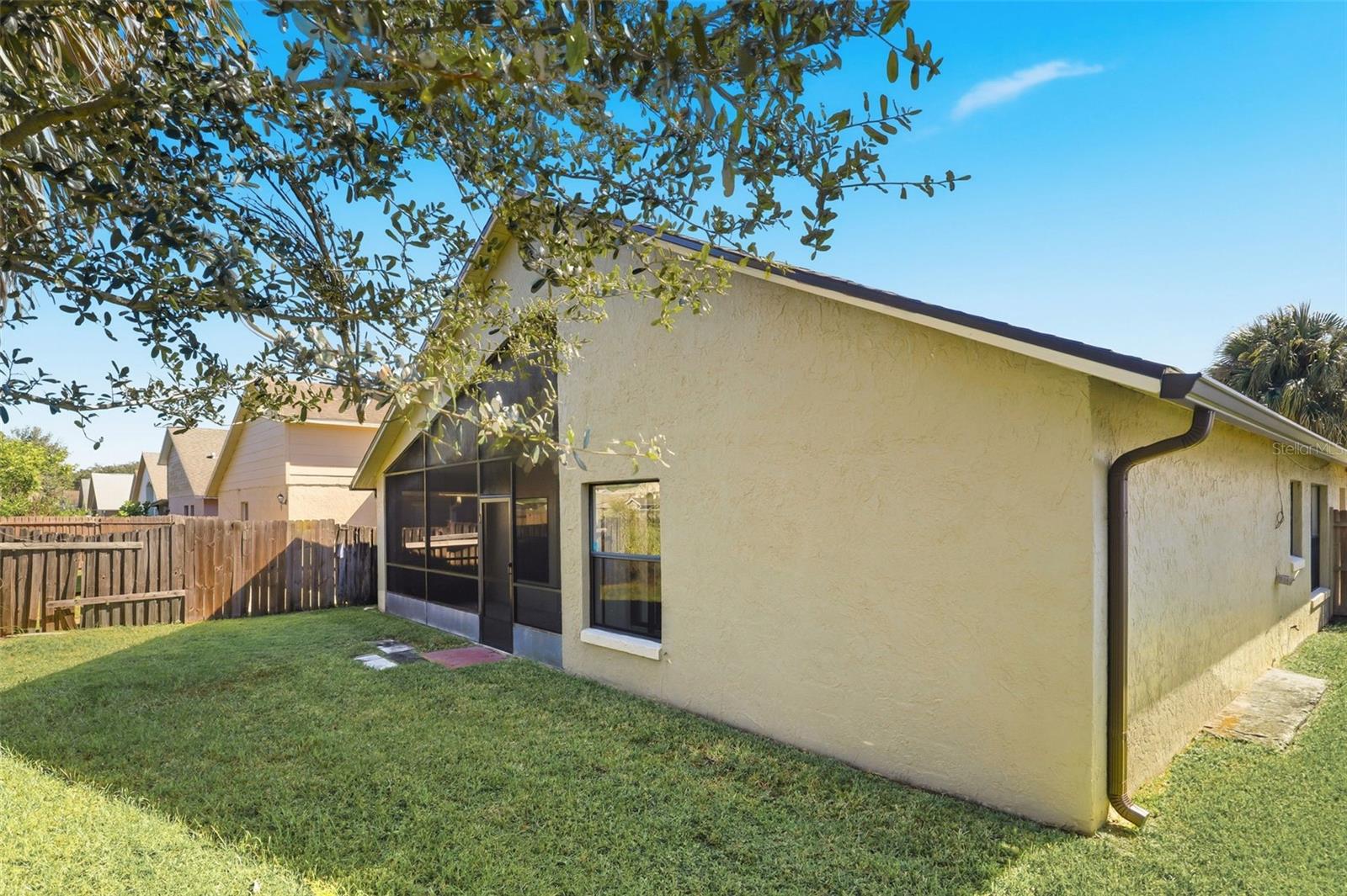 Image 46 of 47 For 245 Lakebreeze Circle