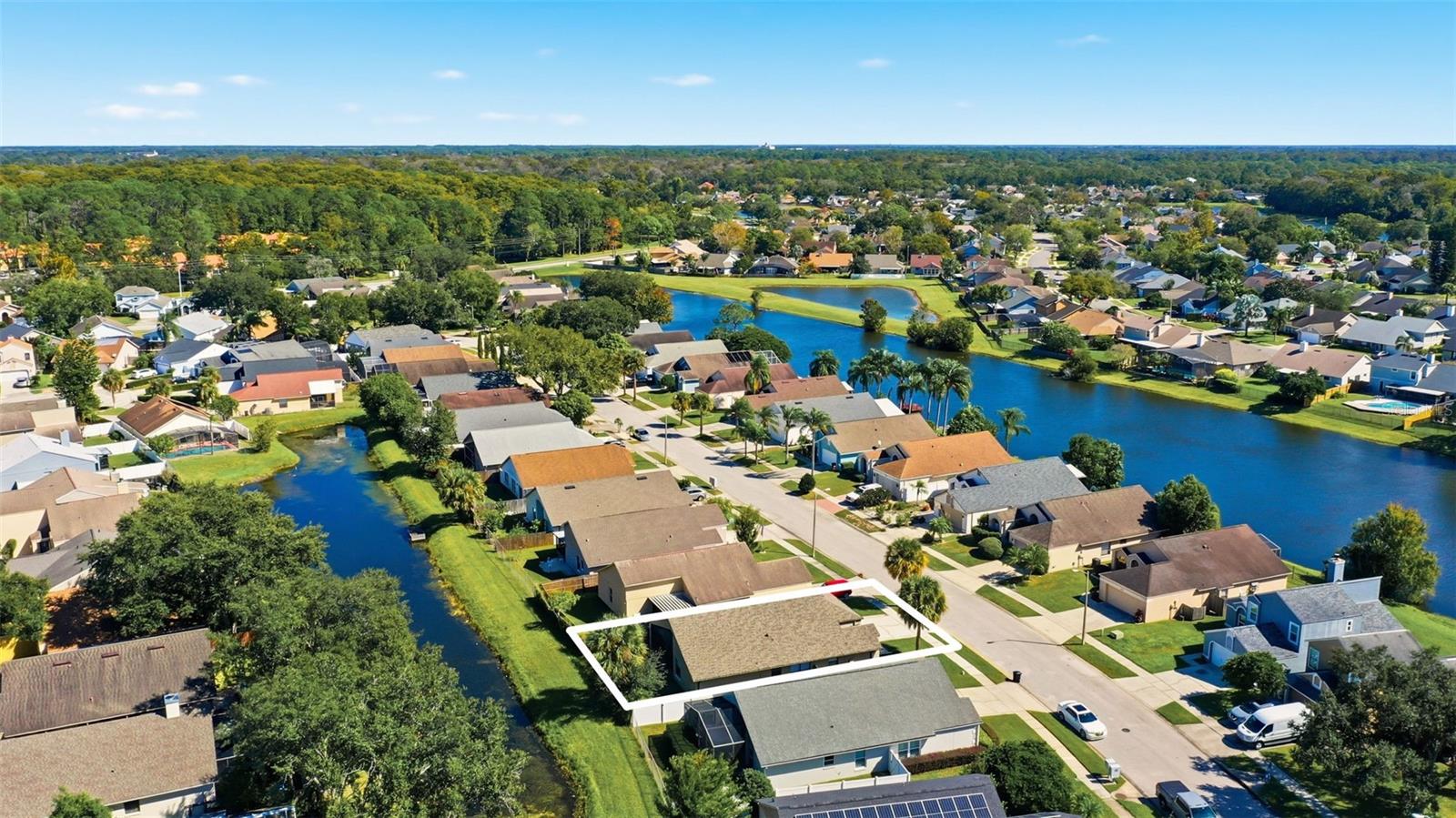 Image 9 of 47 For 245 Lakebreeze Circle