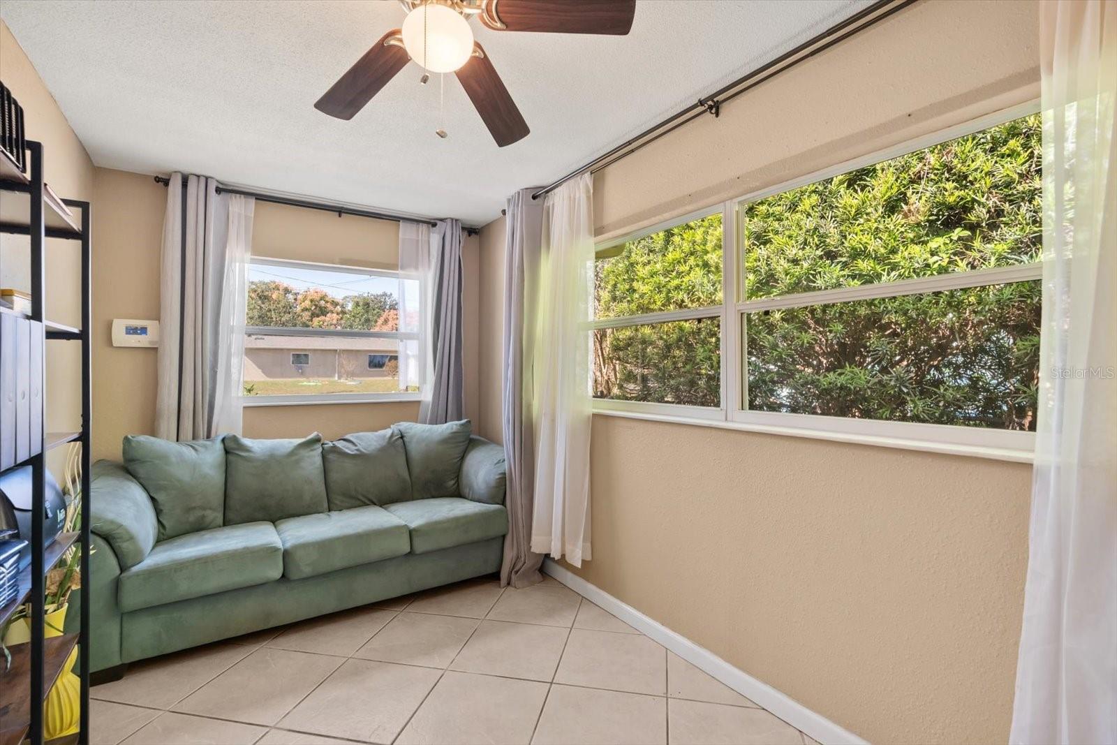 Image 15 of 31 For 803 Ridgefield Avenue