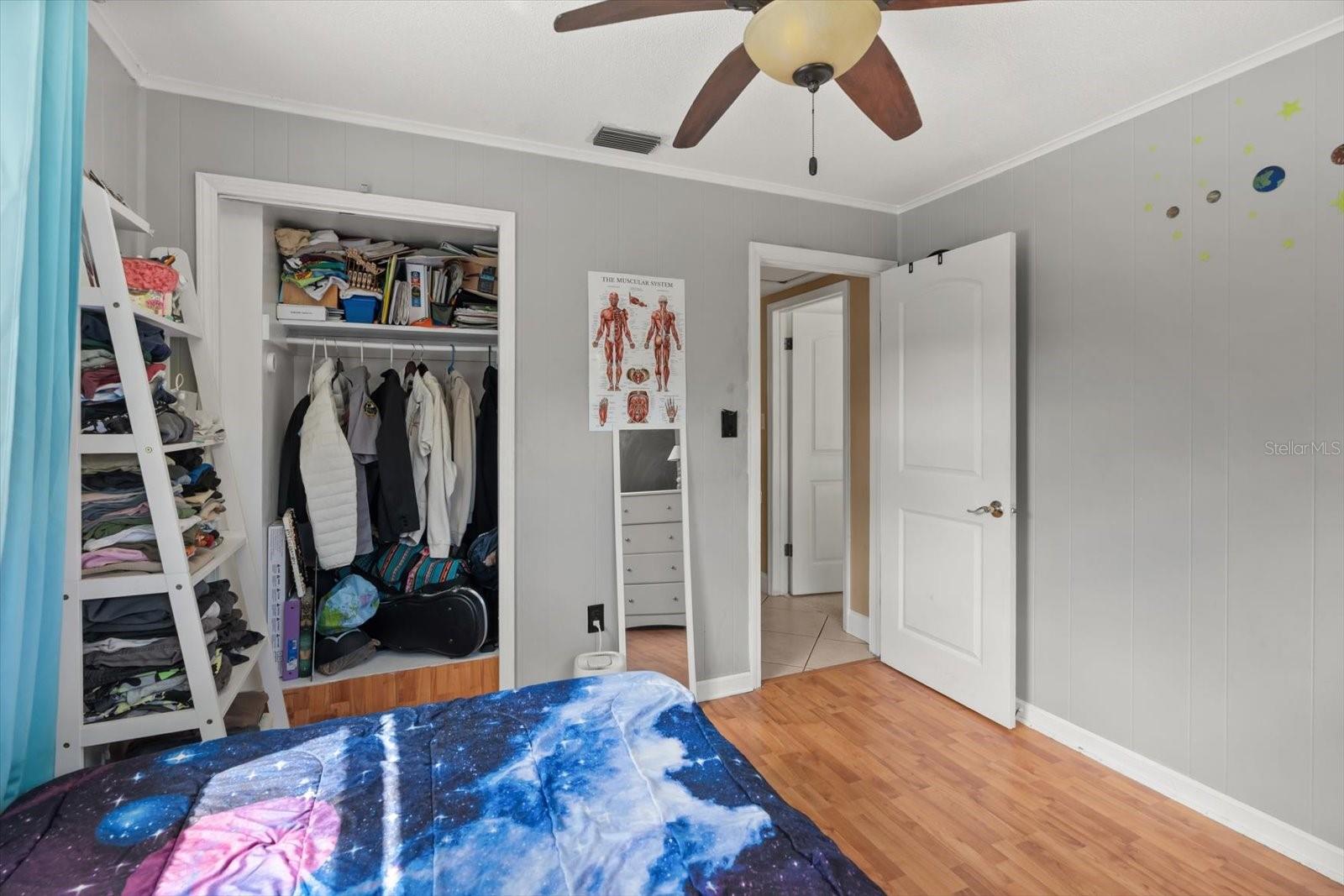 Image 22 of 31 For 803 Ridgefield Avenue