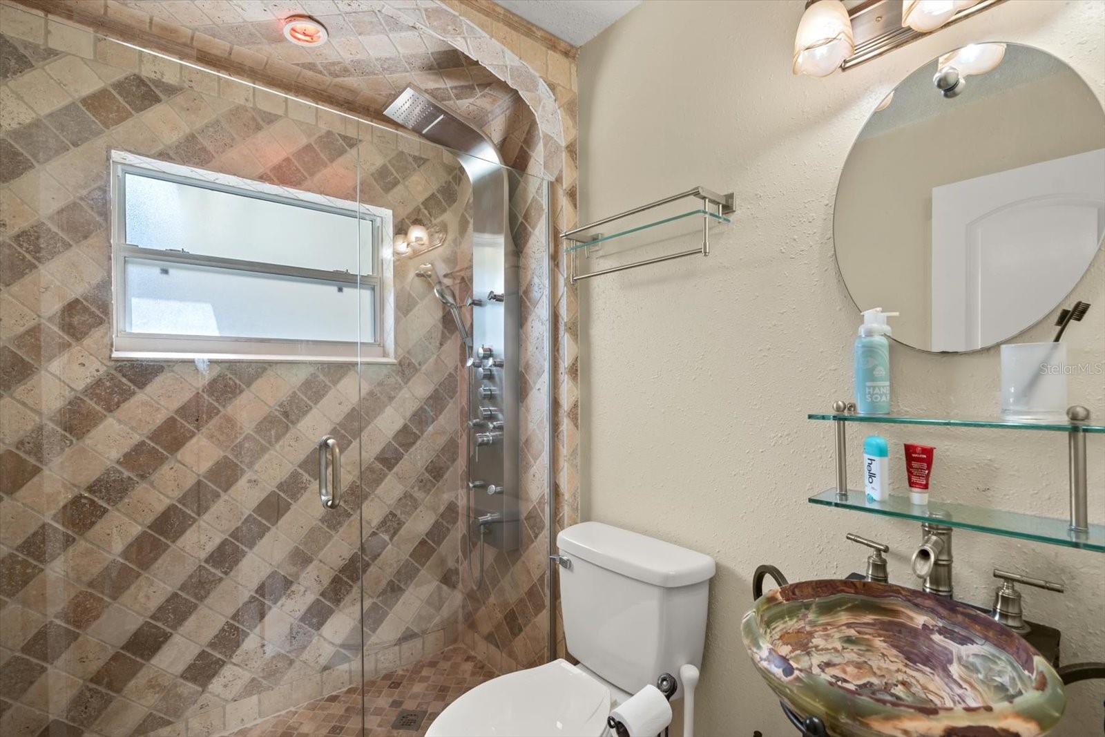 Image 23 of 31 For 803 Ridgefield Avenue