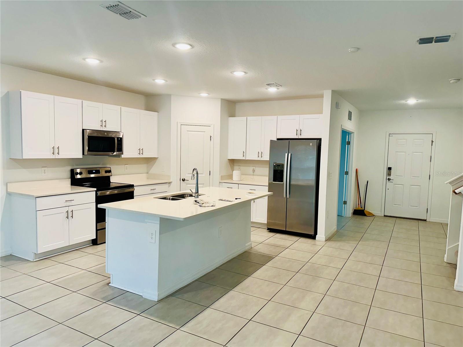 Image 2 of 17 For 187 Brinsmead Road