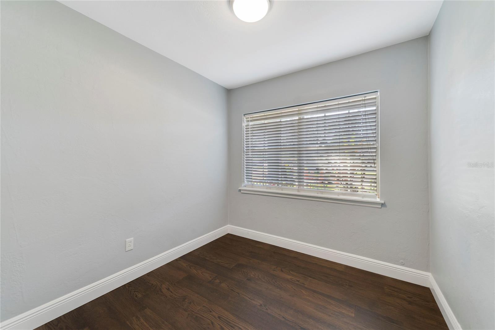 Image 11 of 25 For 2319 Weber Street