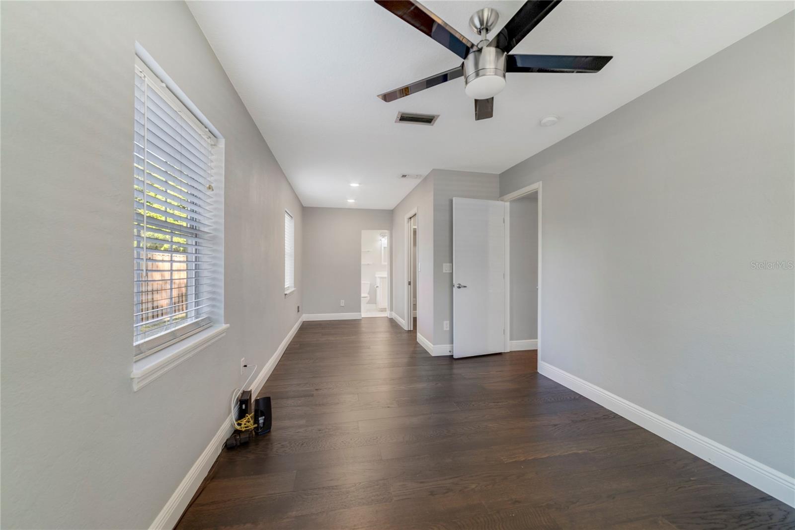 Image 15 of 25 For 2319 Weber Street