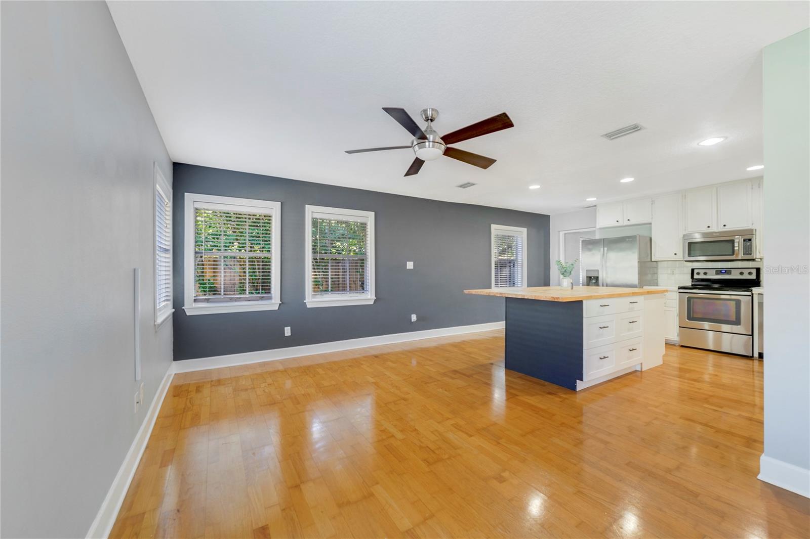 Image 9 of 25 For 2319 Weber Street