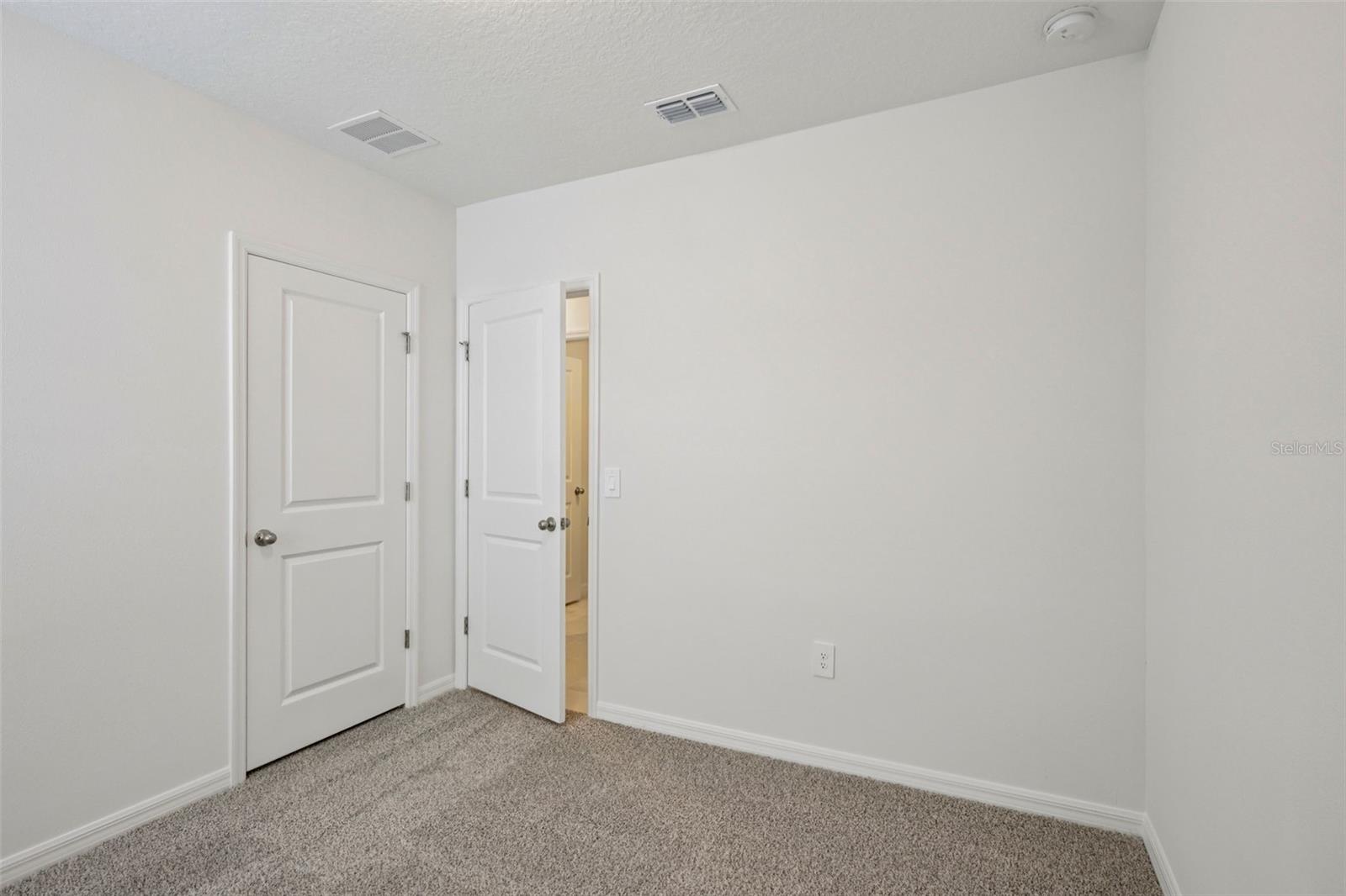 Image 13 of 35 For 739 Trailhead Pt Drive