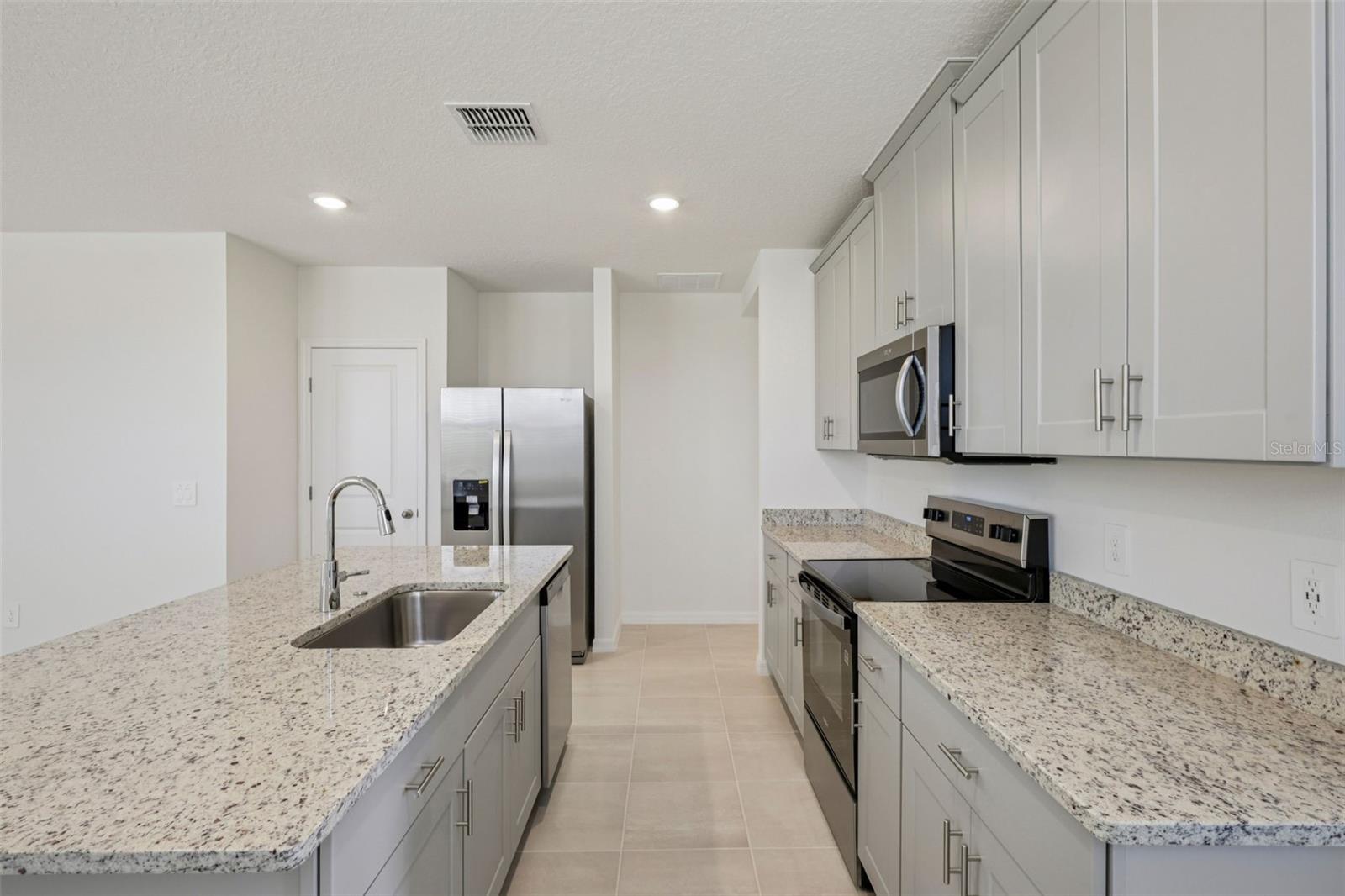 Image 22 of 35 For 739 Trailhead Pt Drive