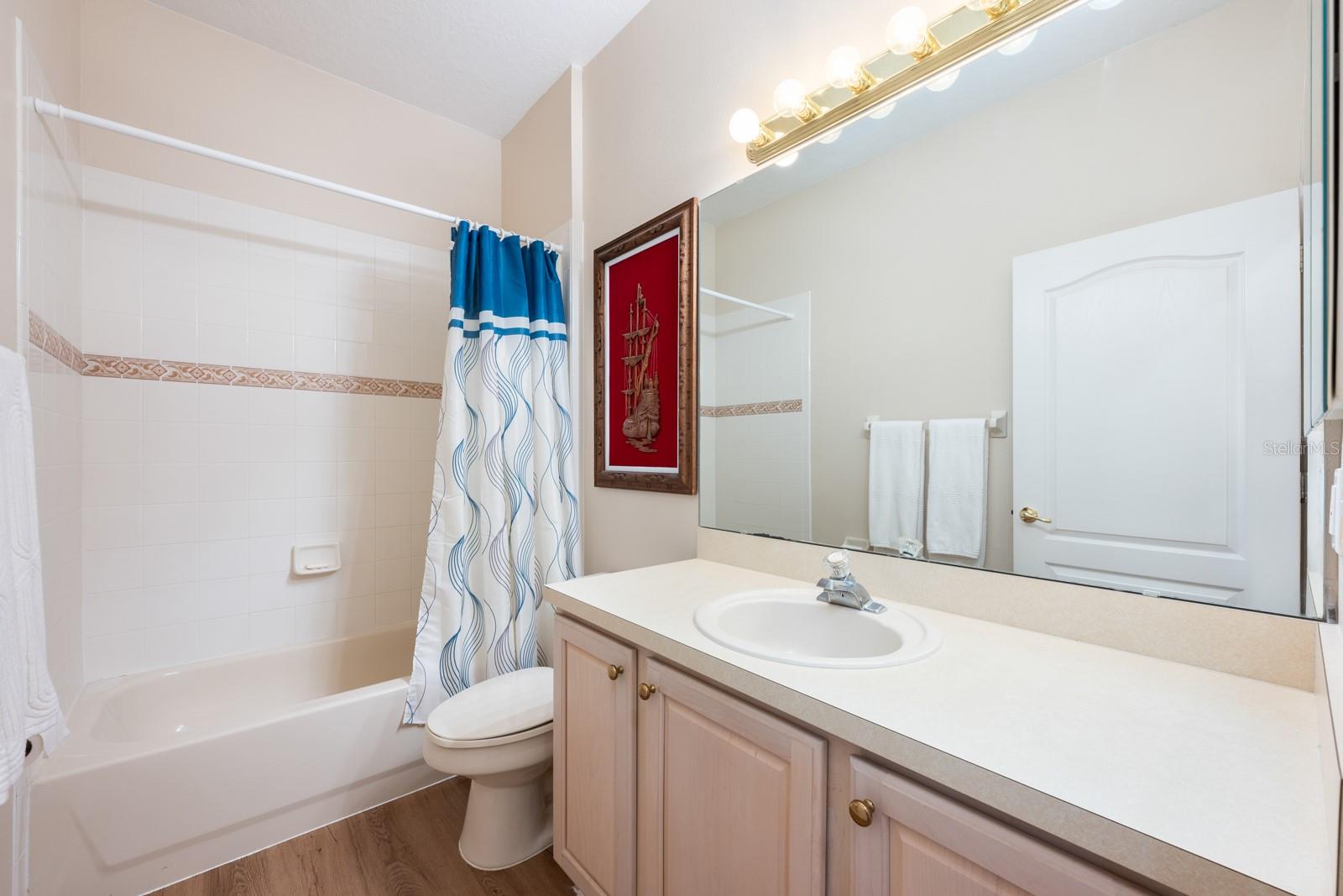 Image 20 of 32 For 126 Seville Chase Drive