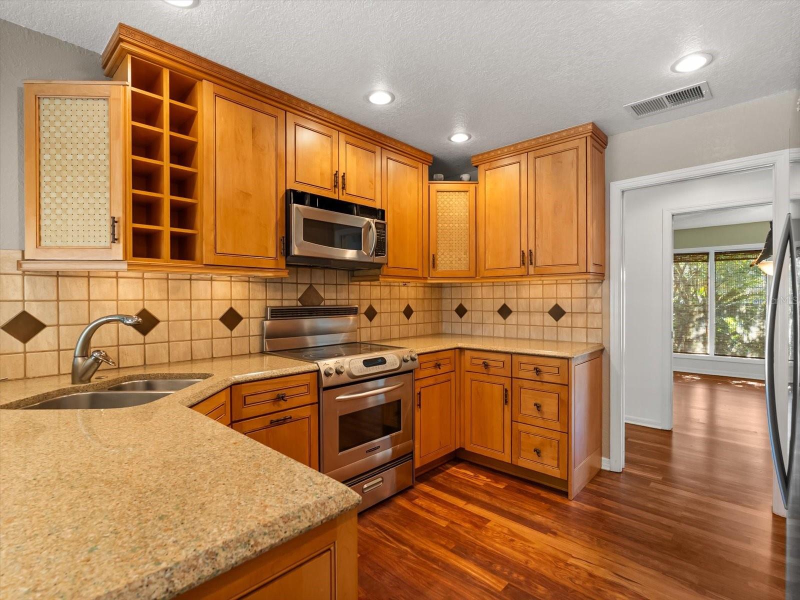 Image 14 of 45 For 222 Coachmans Cove