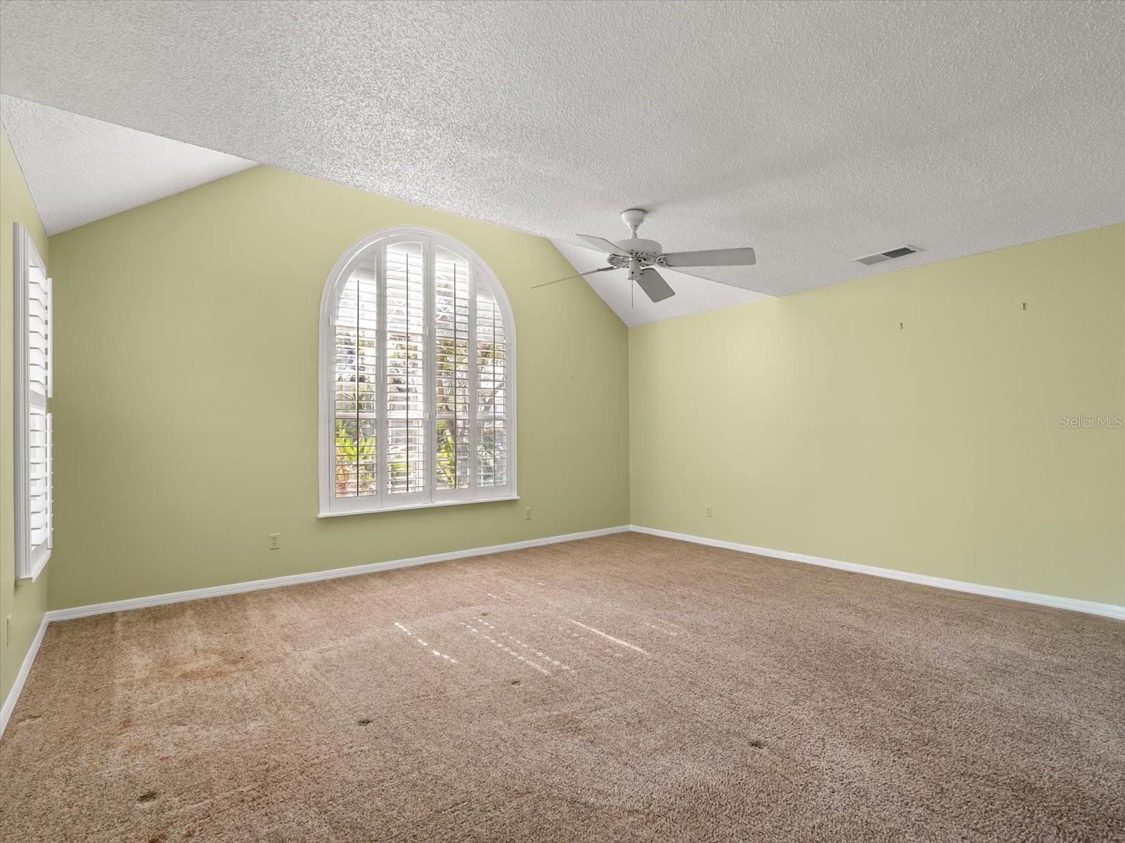 Image 17 of 45 For 222 Coachmans Cove