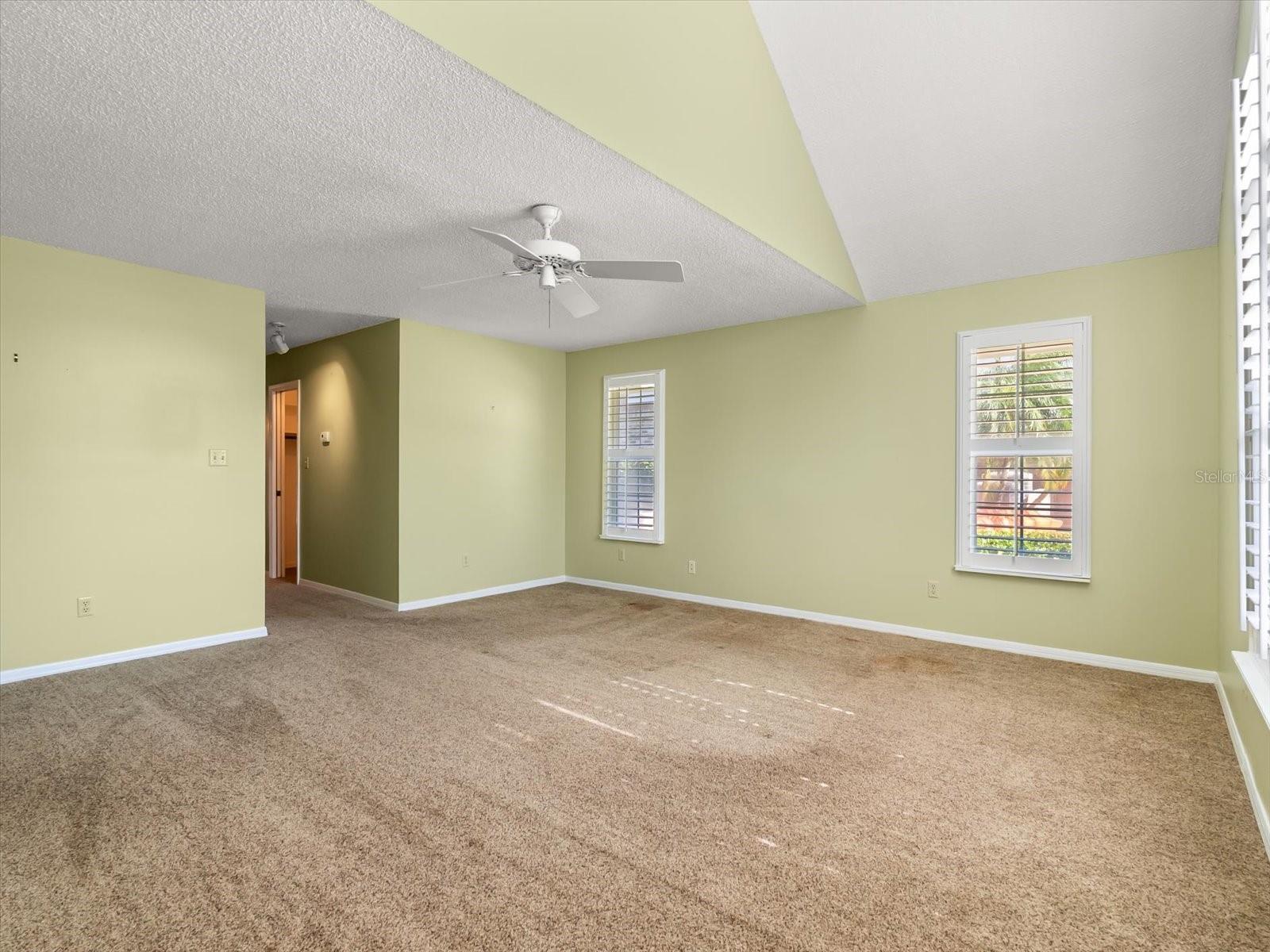 Image 19 of 45 For 222 Coachmans Cove