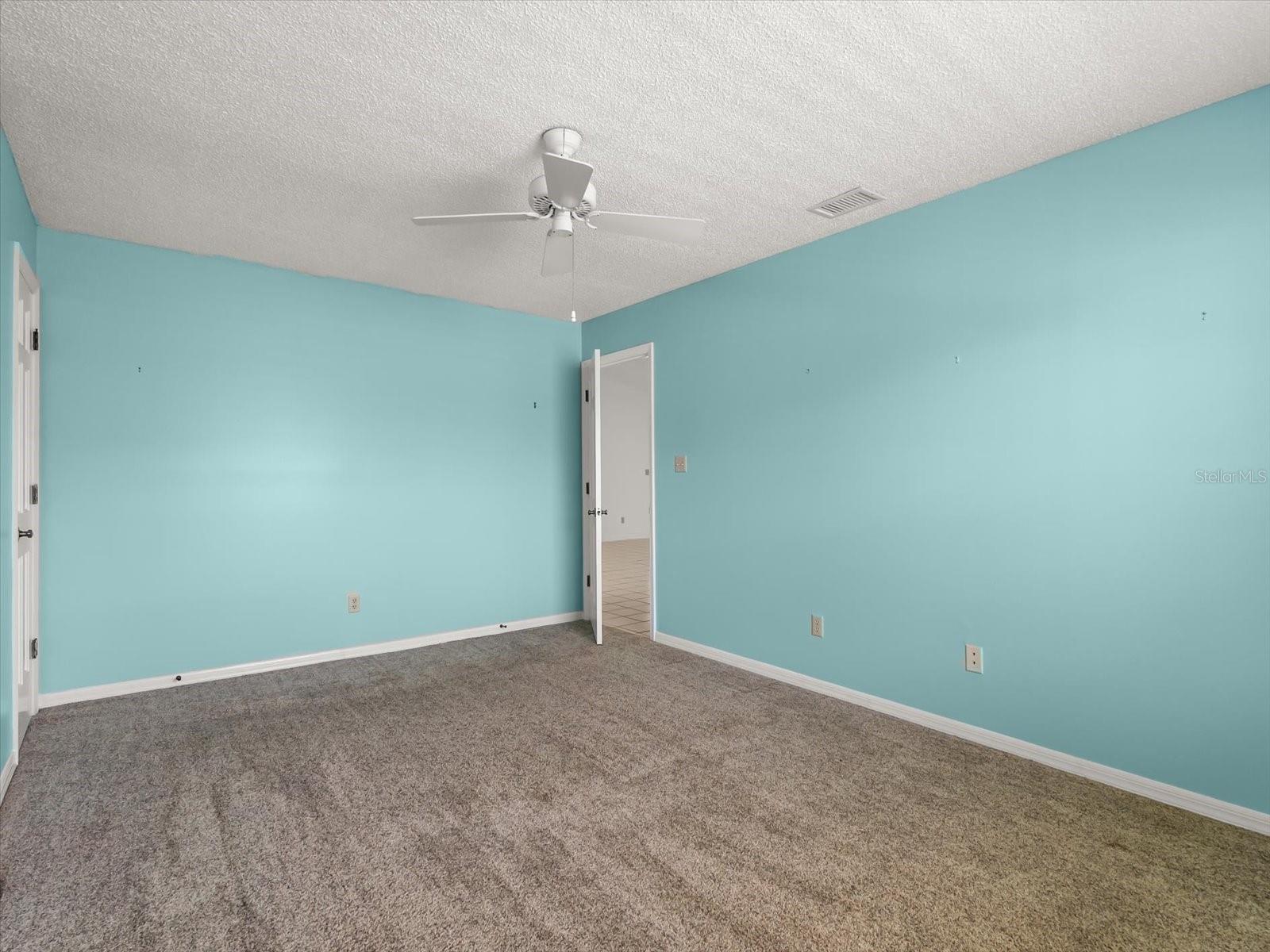 Image 27 of 45 For 222 Coachmans Cove