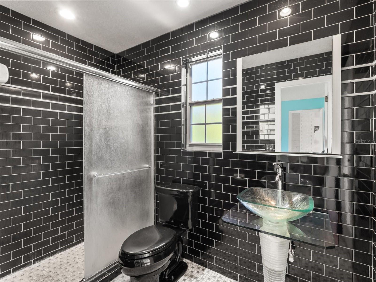 Image 28 of 45 For 222 Coachmans Cove