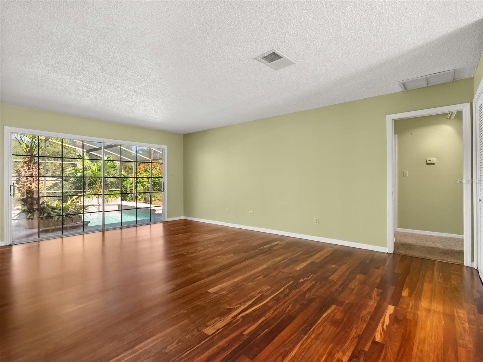 Image 9 of 45 For 222 Coachmans Cove