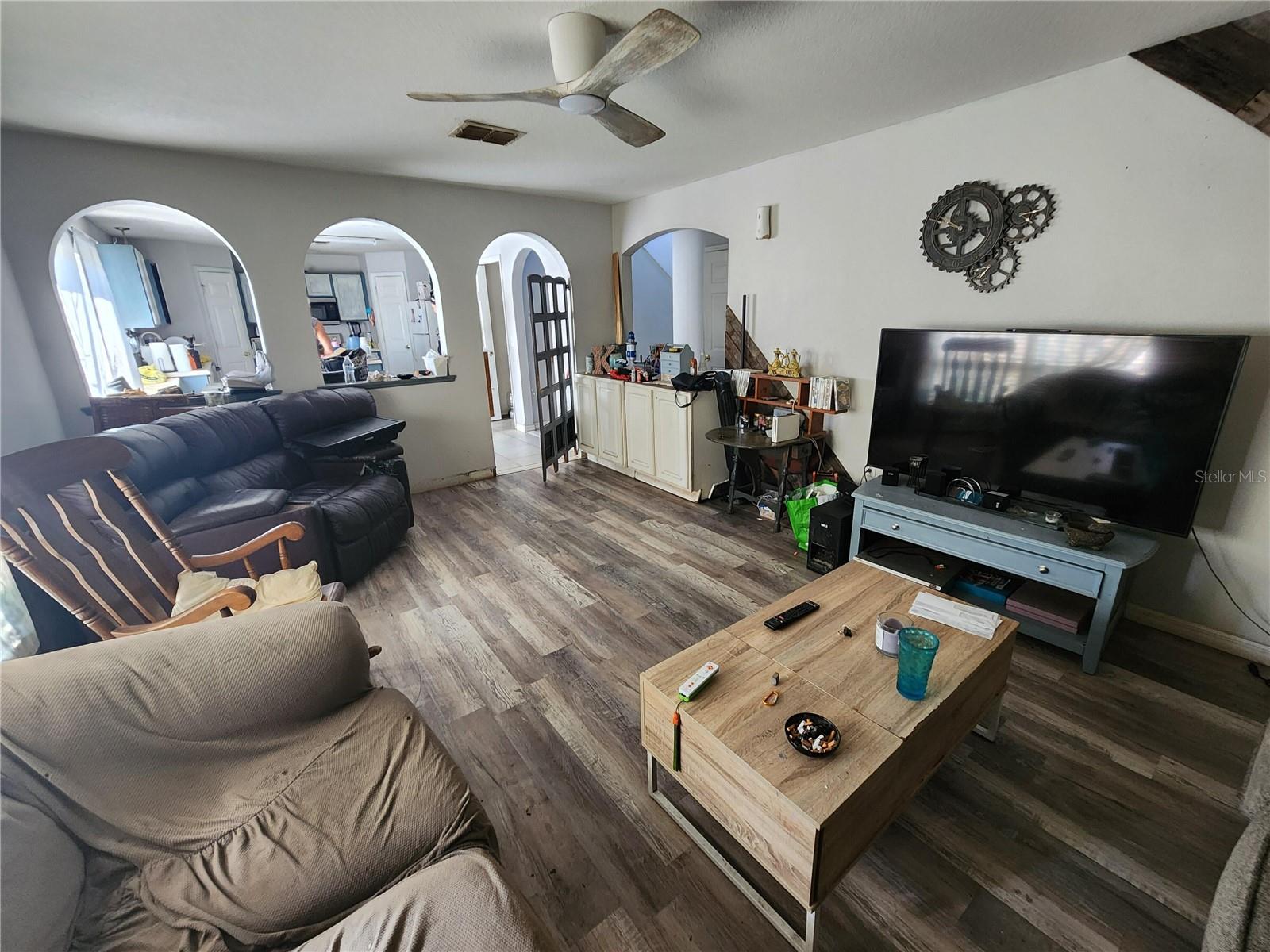 Image 6 of 8 For 363 Squires Grove Drive