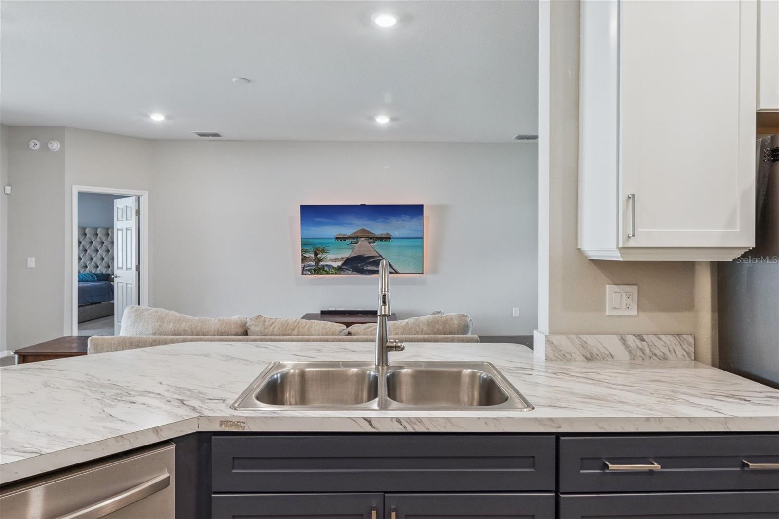 Image 17 of 39 For 1069 Montgomery Lane