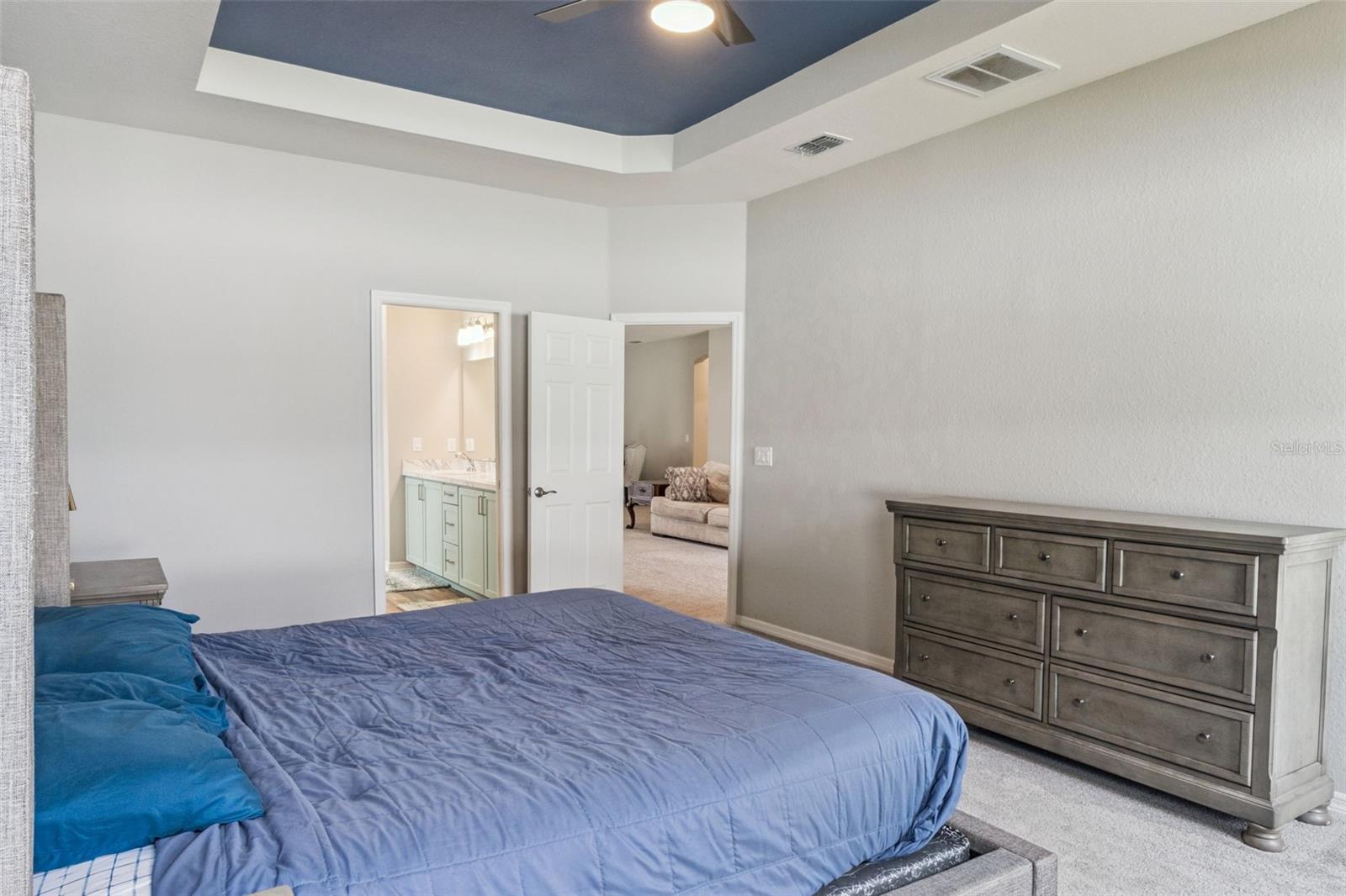 Image 19 of 39 For 1069 Montgomery Lane