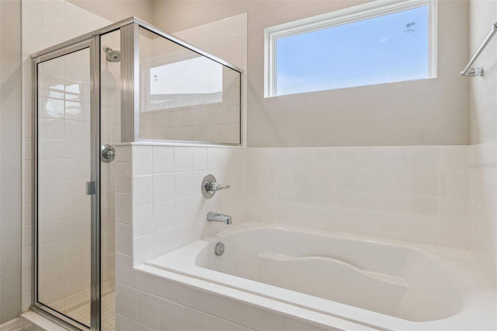 Image 23 of 39 For 1069 Montgomery Lane