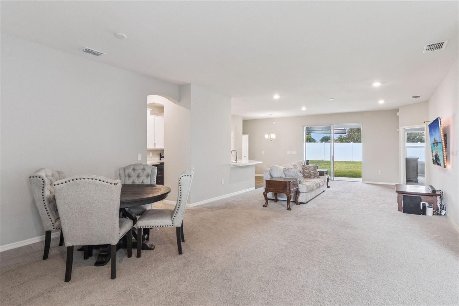 Image 3 of 39 For 1069 Montgomery Lane