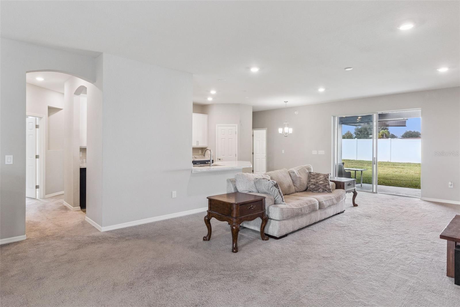 Image 4 of 39 For 1069 Montgomery Lane