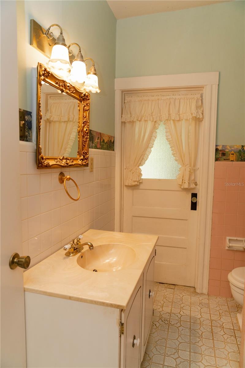 Image 12 of 26 For 400 Boynton Road