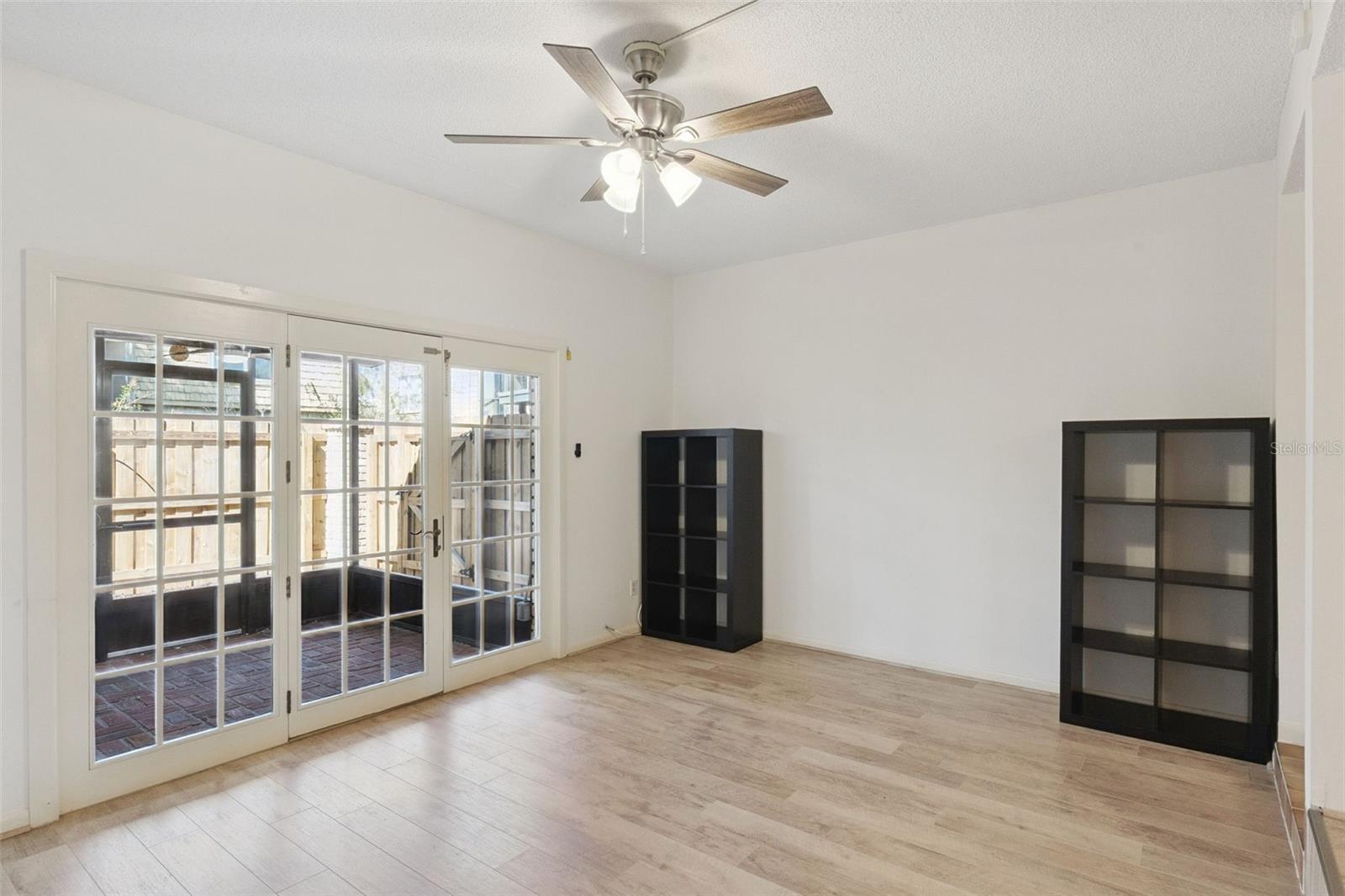 Image 19 of 43 For 200 Saint Andrews Boulevard 1707