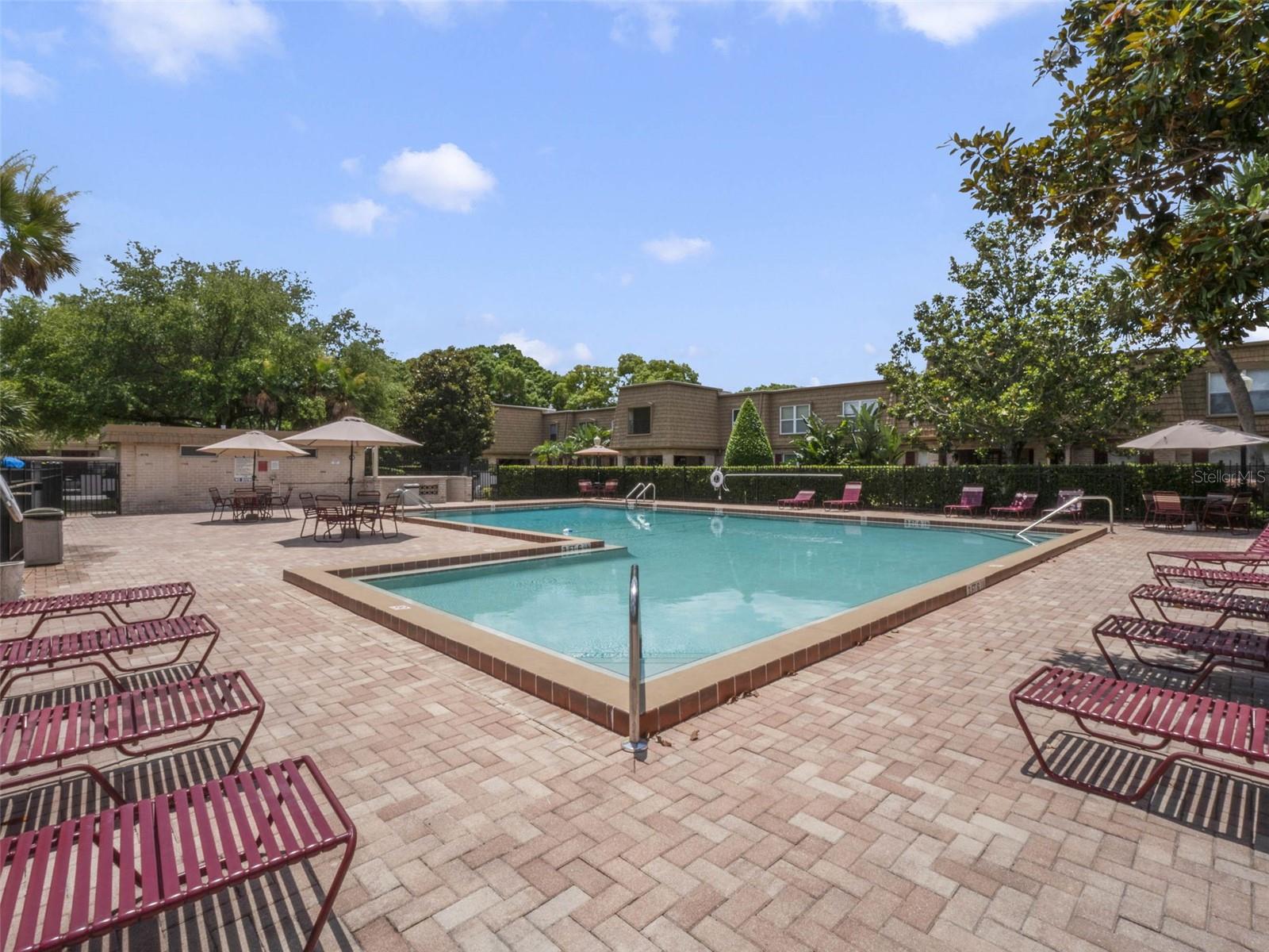 Image 36 of 43 For 200 Saint Andrews Boulevard 1707