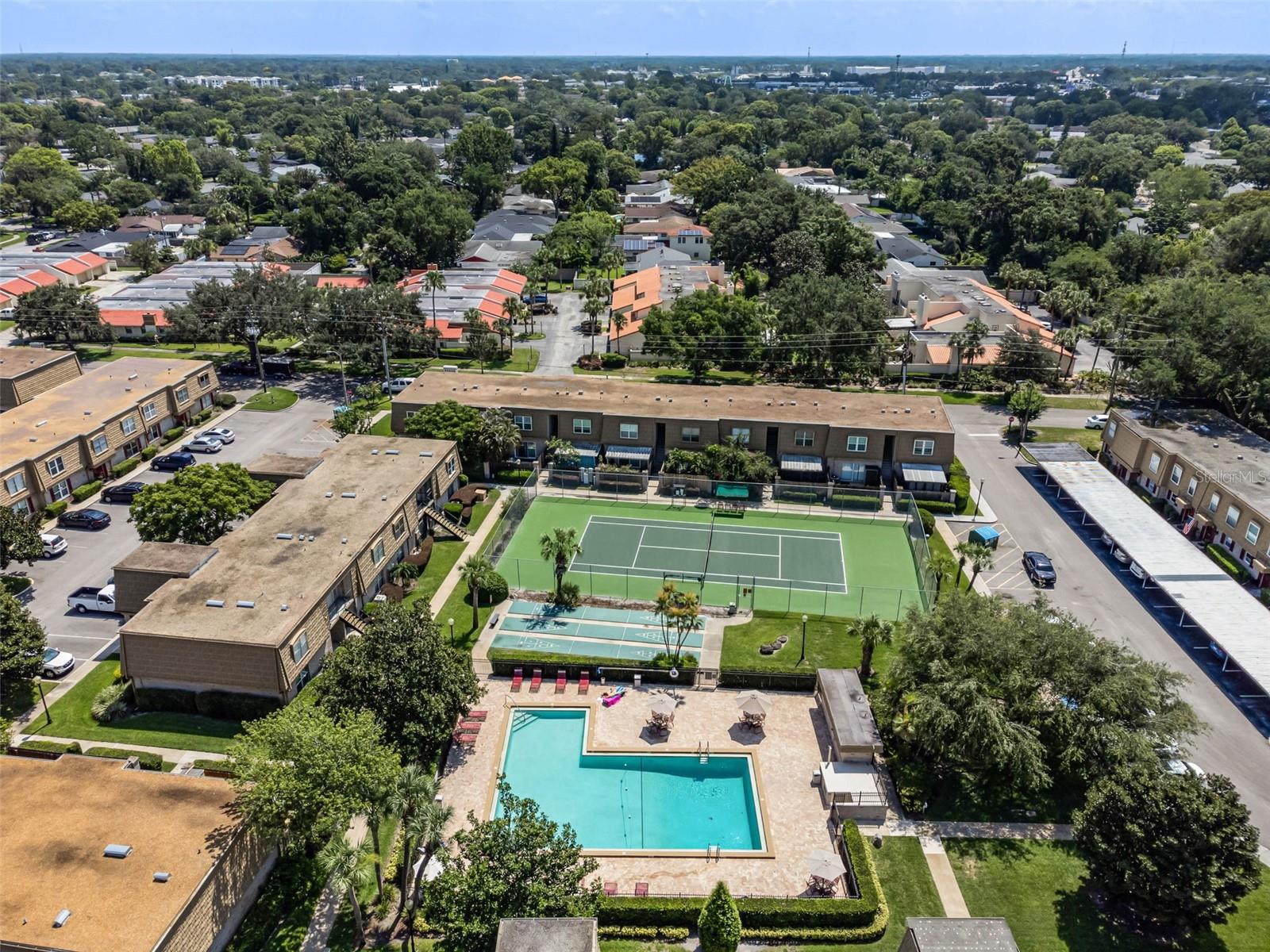 Image 38 of 43 For 200 Saint Andrews Boulevard 1707