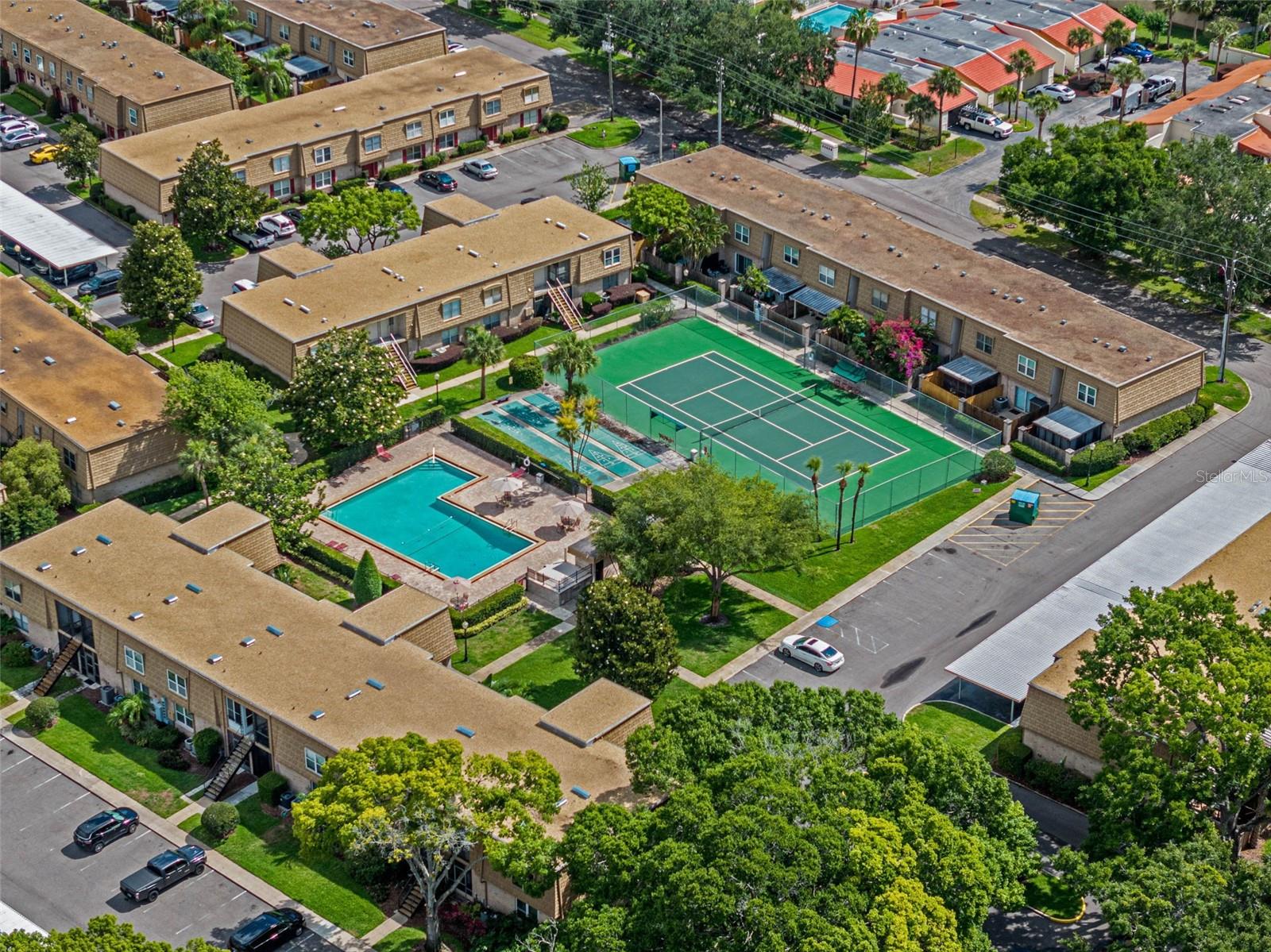 Image 39 of 43 For 200 Saint Andrews Boulevard 1707