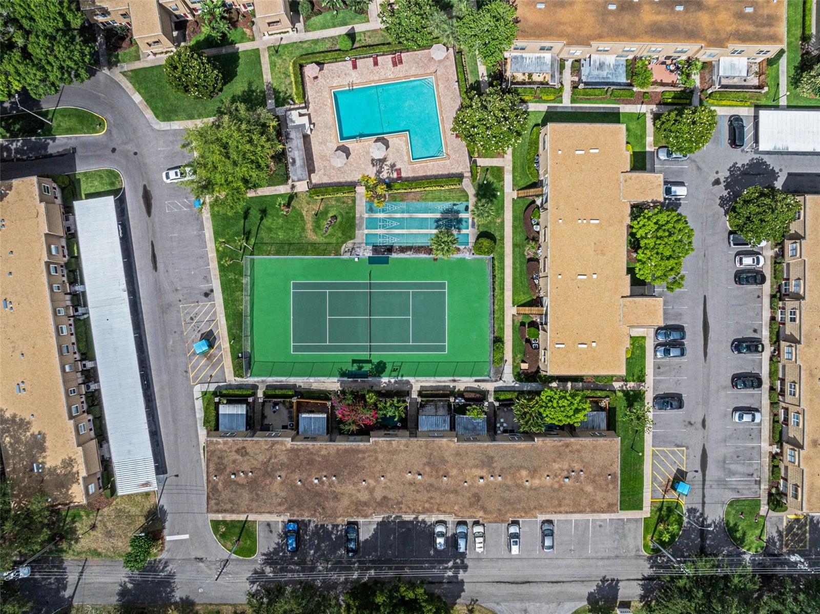 Image 40 of 43 For 200 Saint Andrews Boulevard 1707