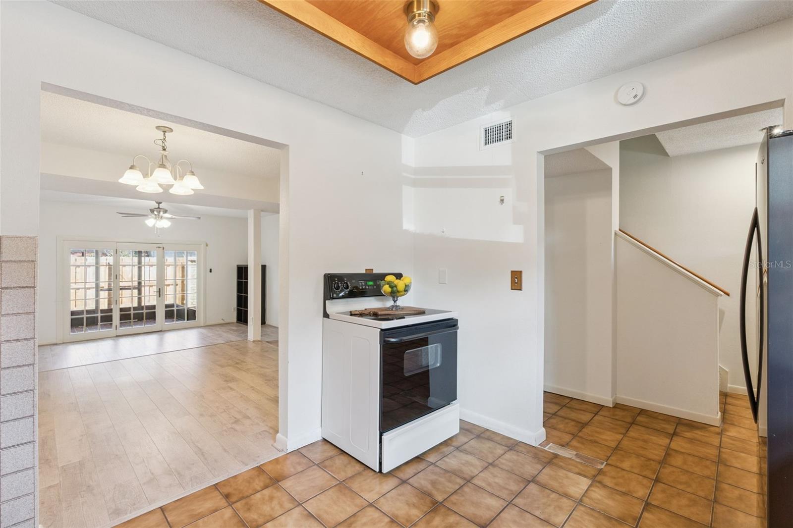 Image 9 of 43 For 200 Saint Andrews Boulevard 1707