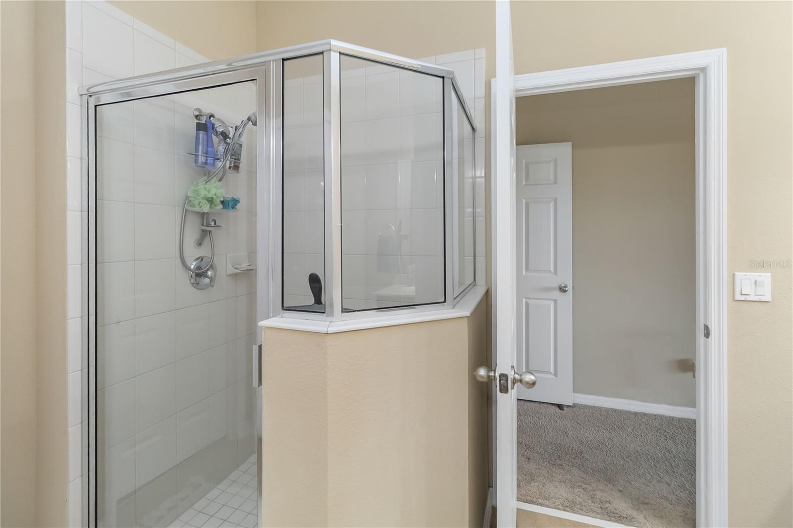 Image 14 of 34 For 832 Eagle Vista Way