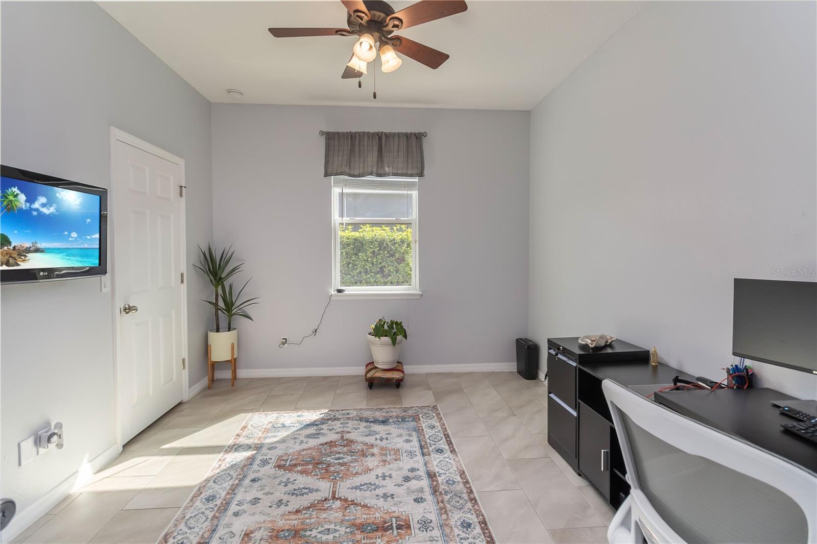 Image 15 of 34 For 832 Eagle Vista Way