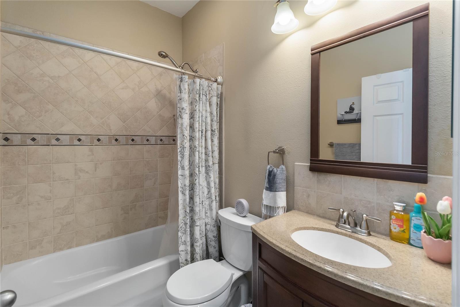 Image 21 of 34 For 832 Eagle Vista Way