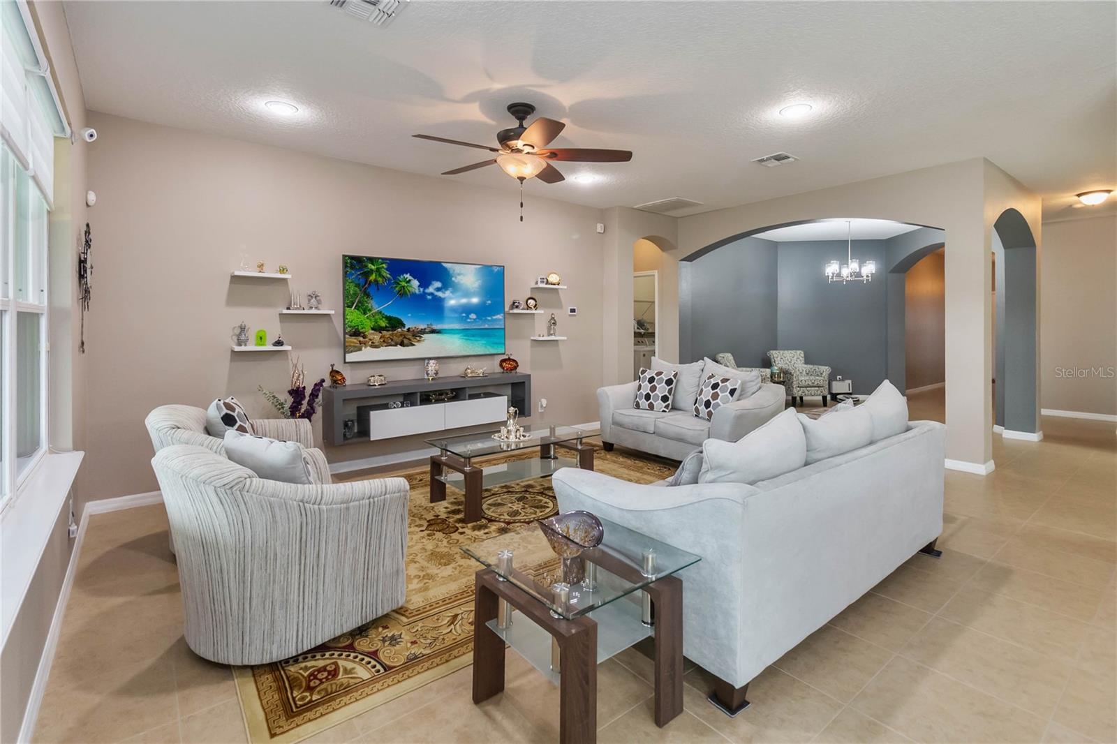 Image 6 of 34 For 832 Eagle Vista Way