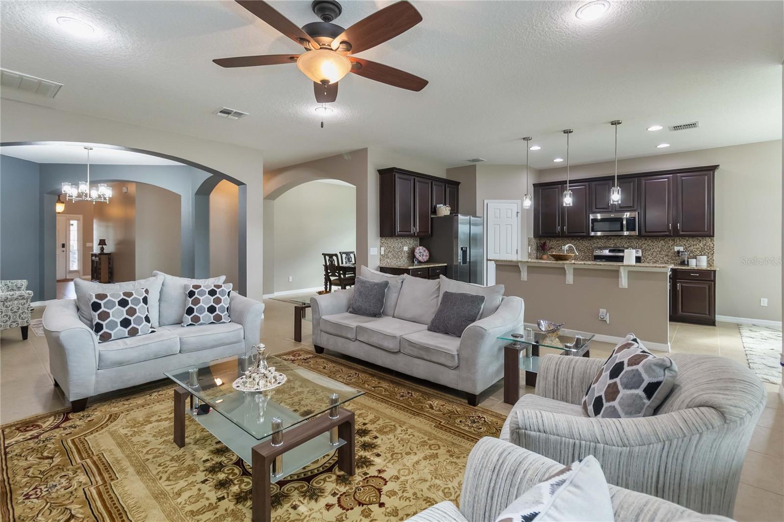 Image 7 of 34 For 832 Eagle Vista Way